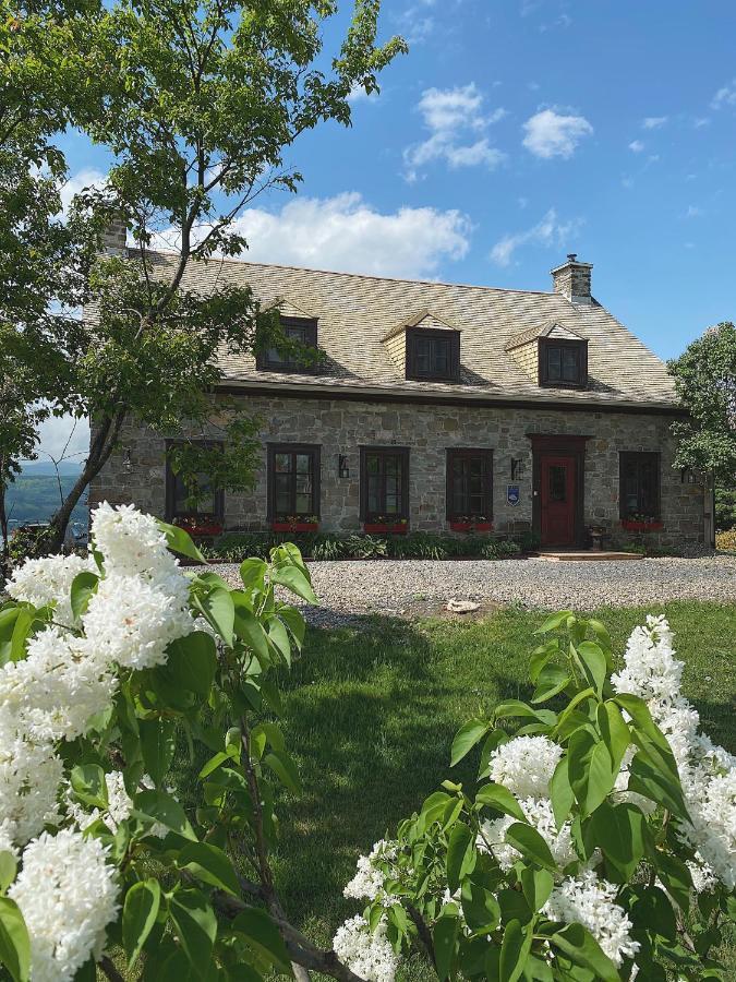 Domaine Steinbach Cidrerie, Gîte et Verger St-Pierre-de-l'Île-d'Orléans Exterior foto
