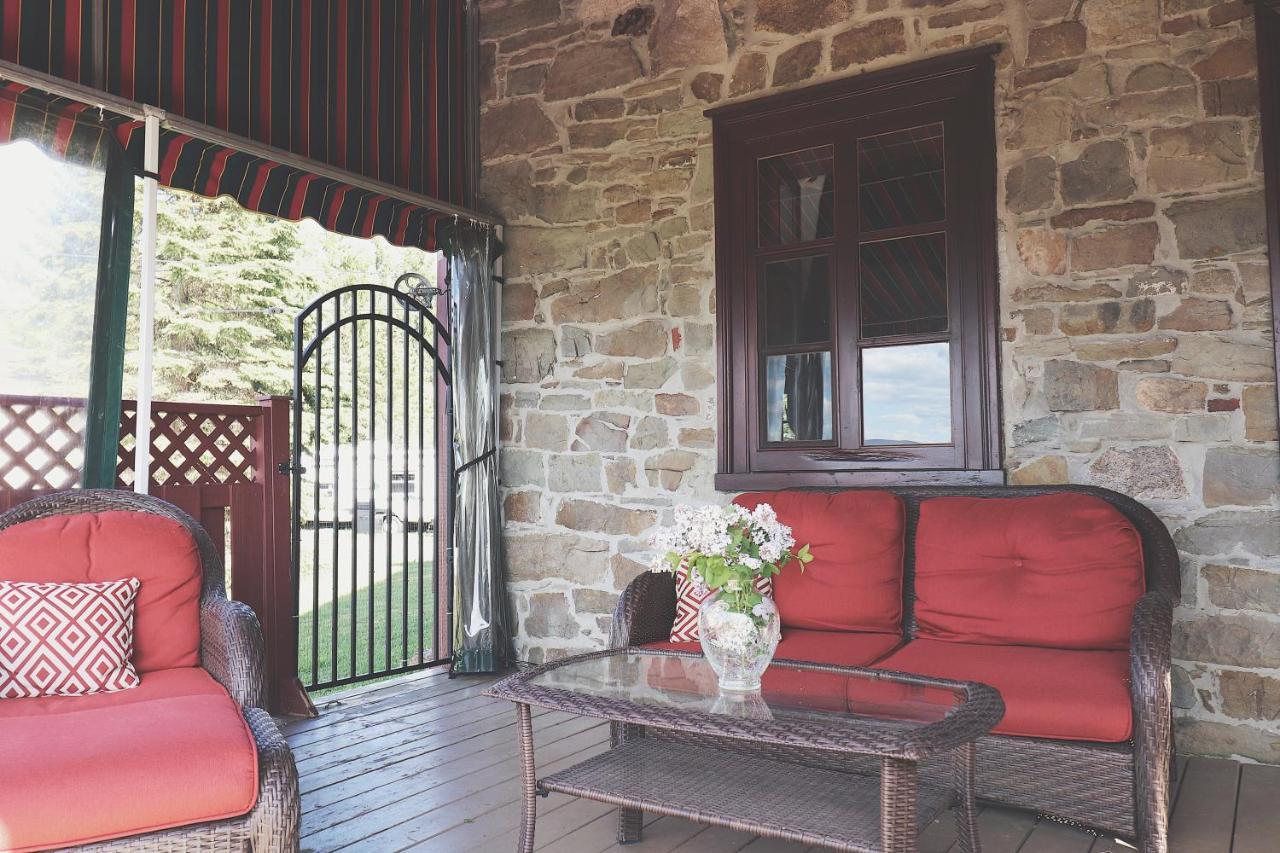 Domaine Steinbach Cidrerie, Gîte et Verger St-Pierre-de-l'Île-d'Orléans Exterior foto